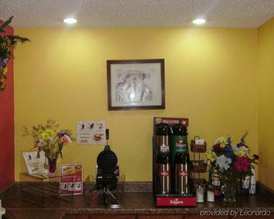 Redwood Inn - White Hall ภายนอก รูปภาพ